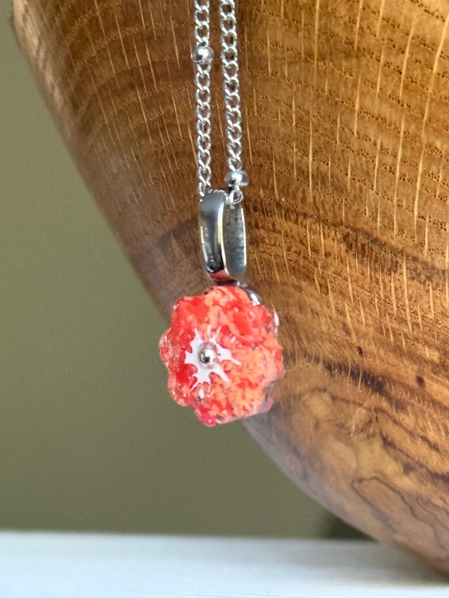 Crayon Bloom Pendant (Freckled Melon)