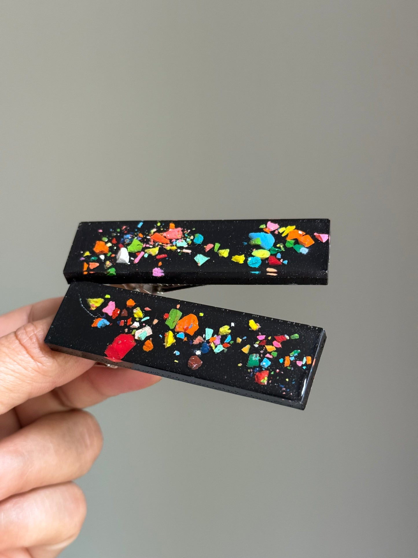 Multicolor Black Rectangular Hairclip