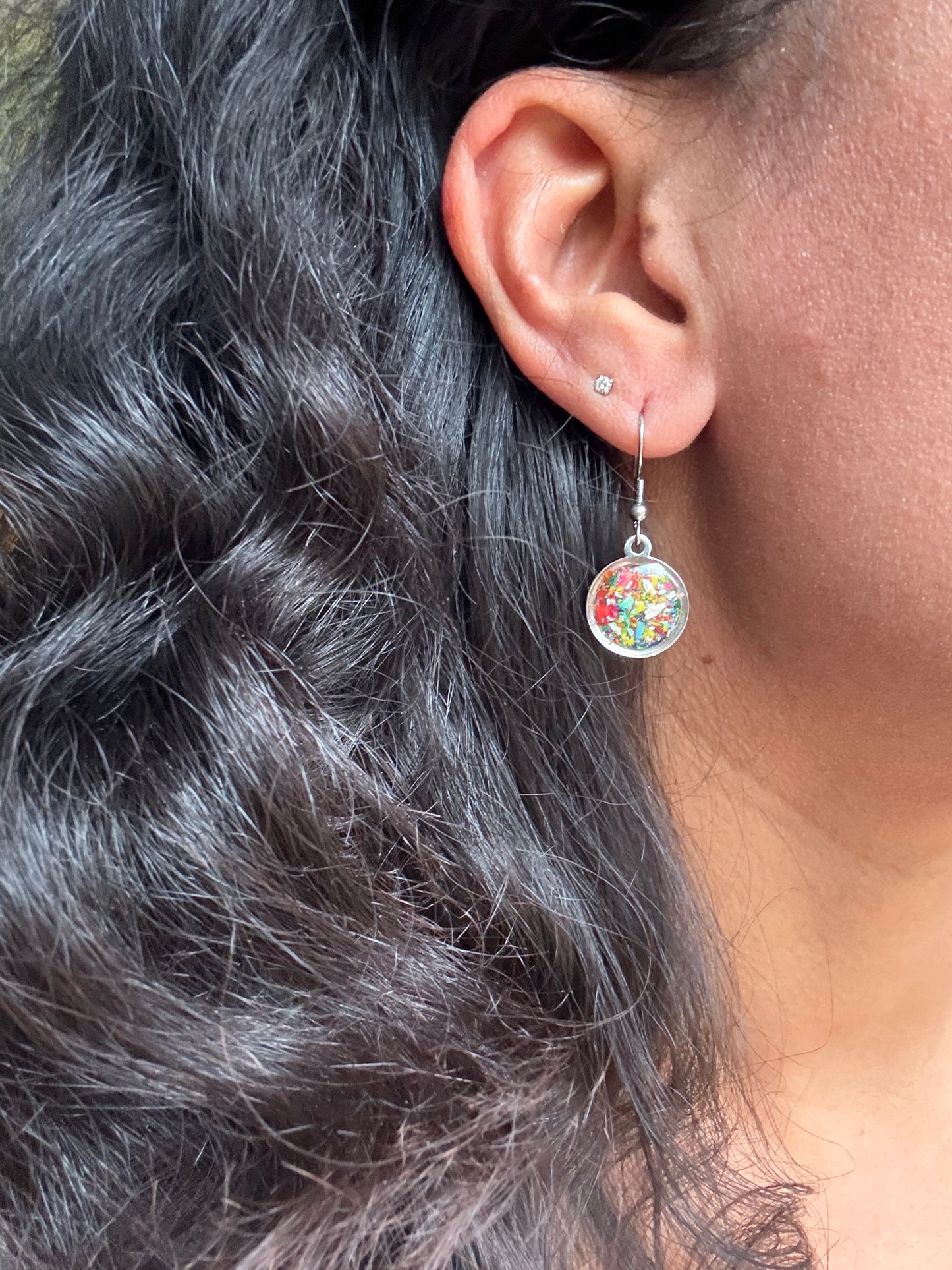 Orbis Small Dangling Earrings (Multicolor)