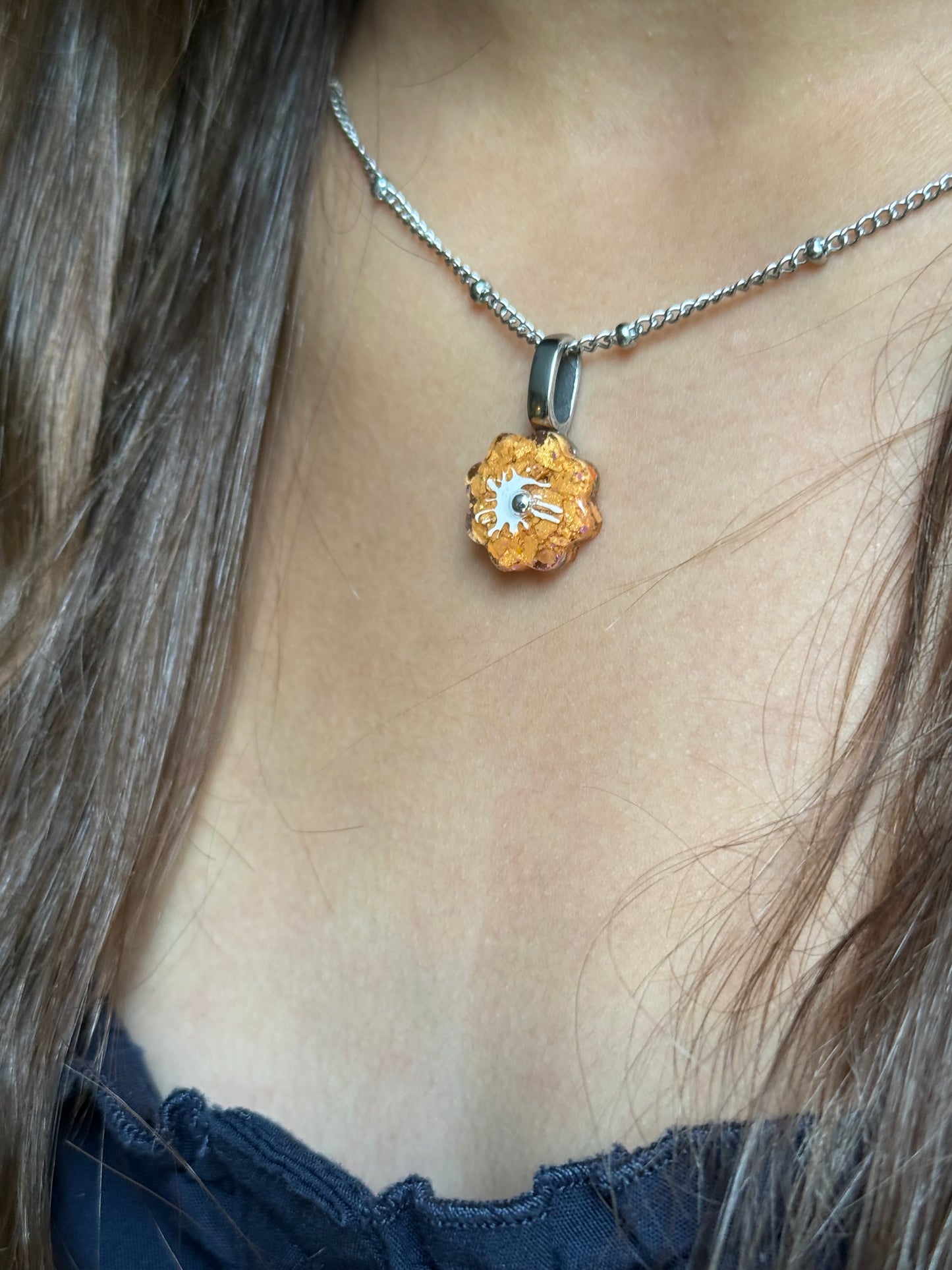 Crayon Bloom Pendant (Golden Peach)