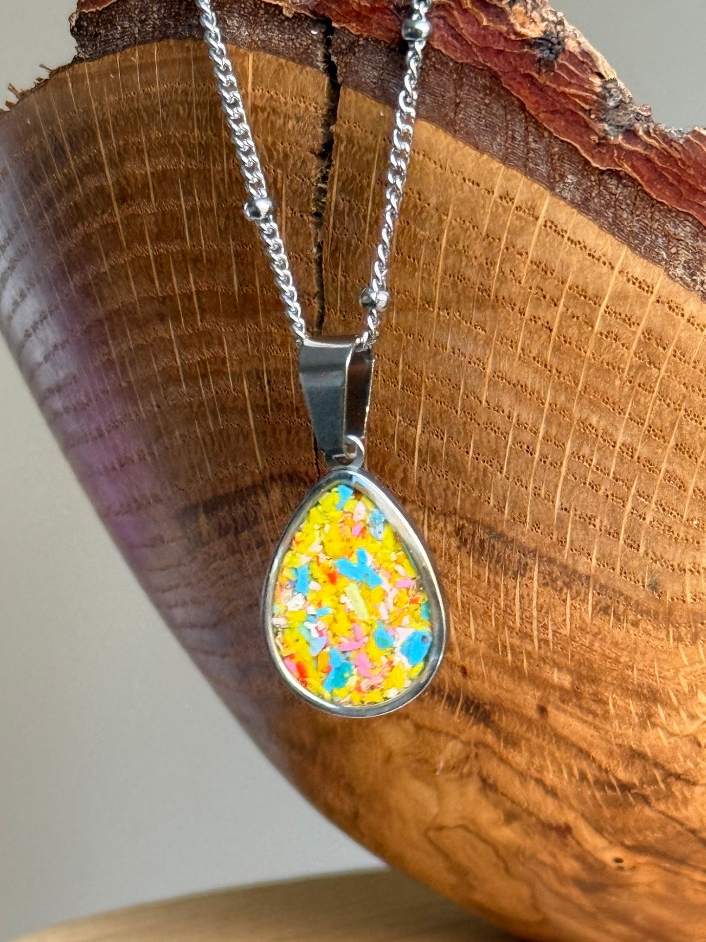 Gota (Clear Sunny Skies) Pendant