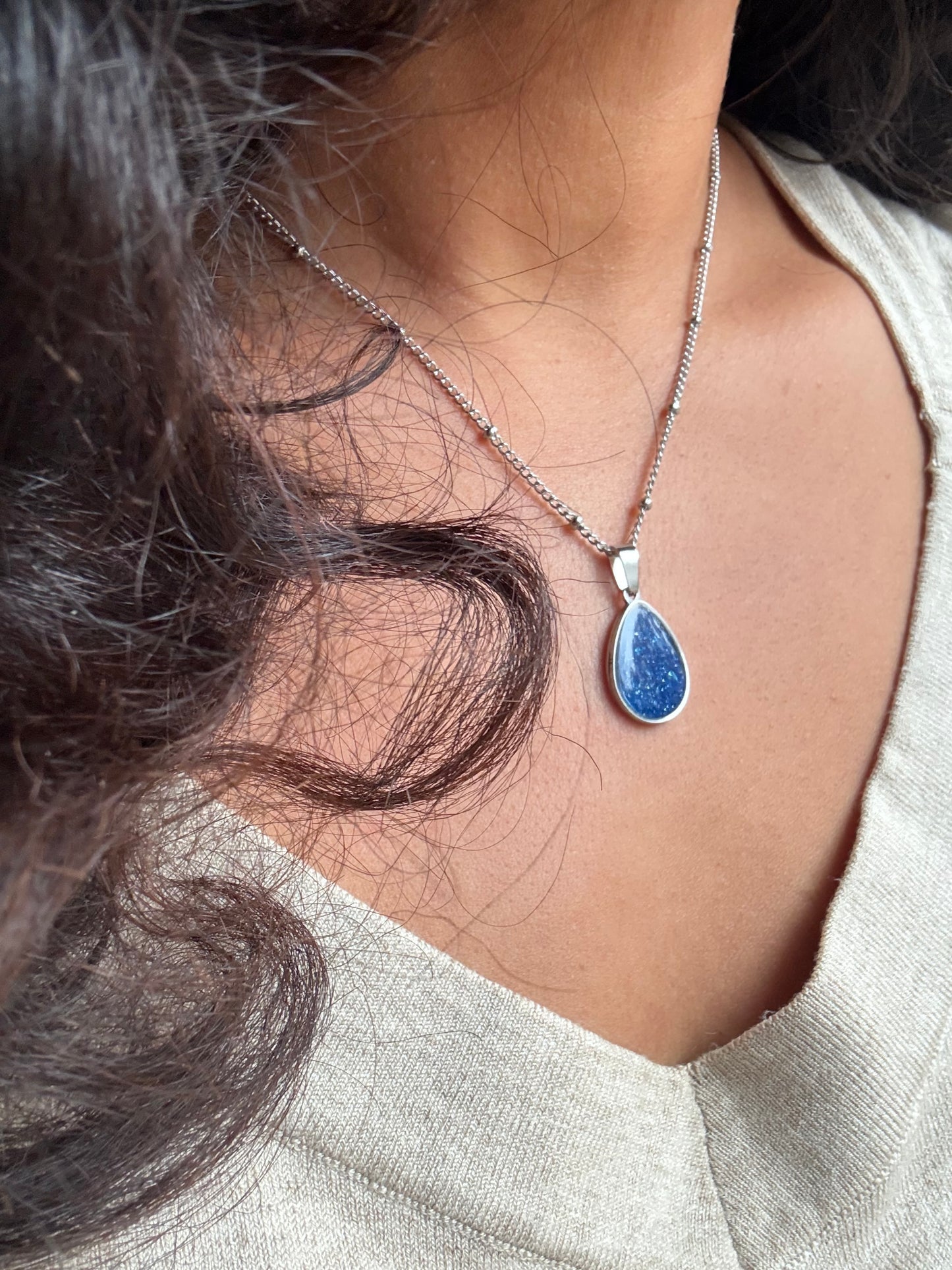 Gota Pendant (Metallic Cobalt)