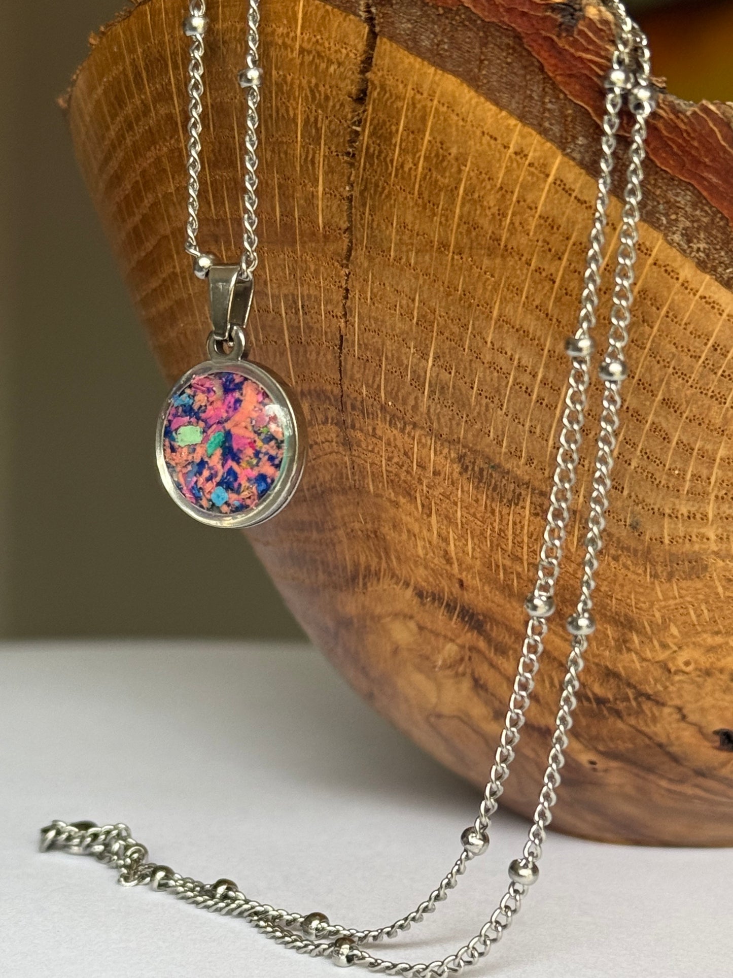 Small Orbis Crayon Pendant (Starry)