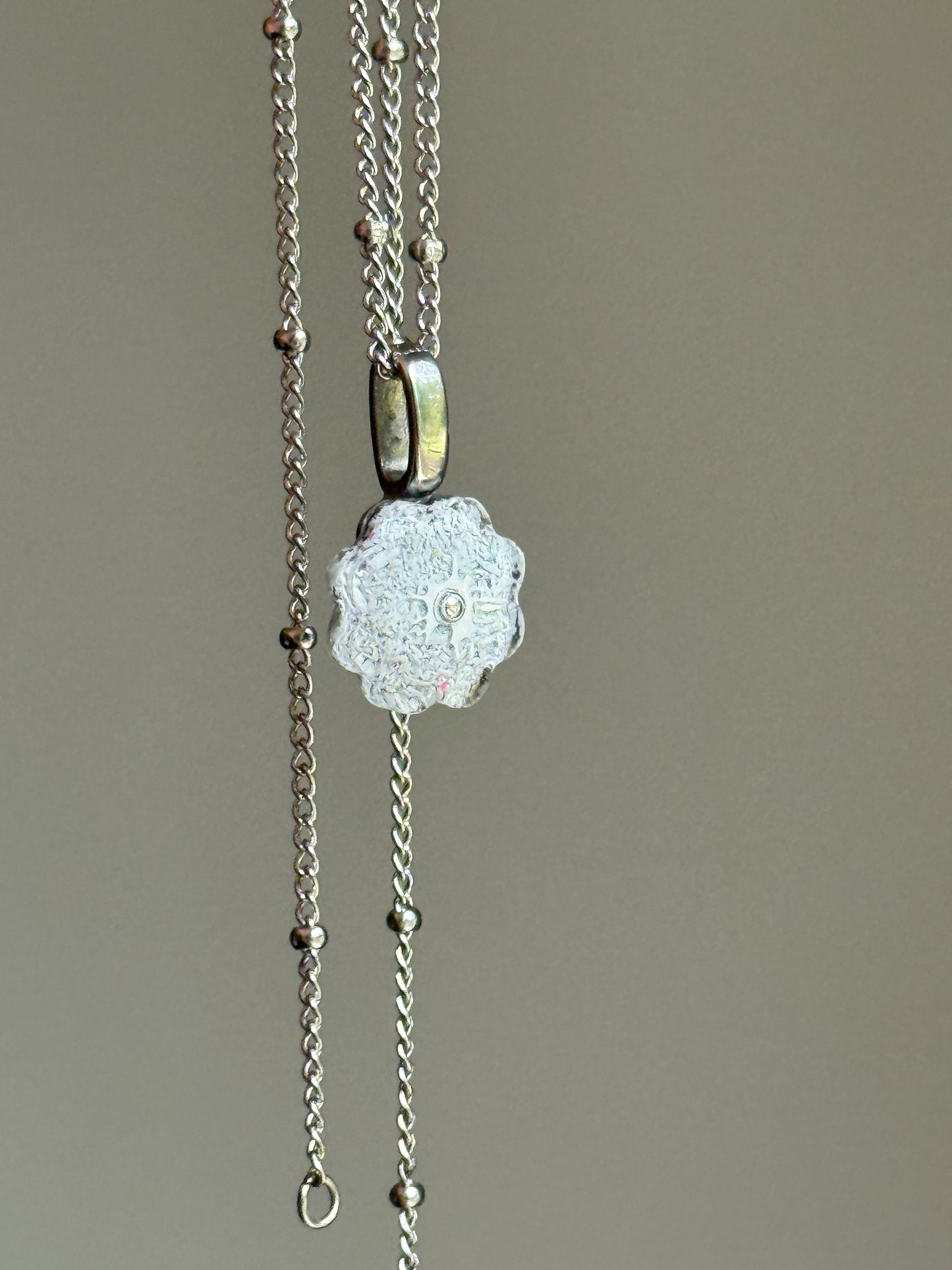 Crayon Bloom Pendant (Winter Grey)