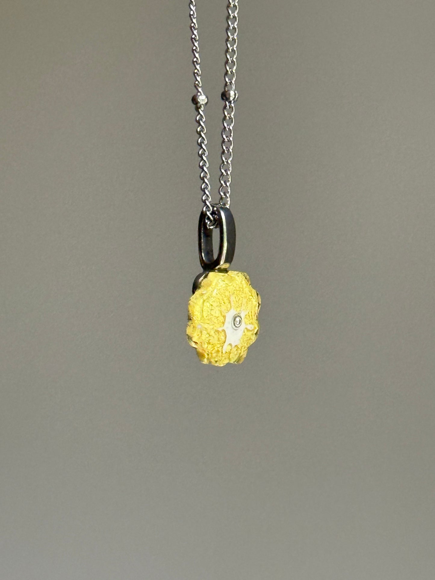 Crayon Bloom Pendant (Pale Yellow)