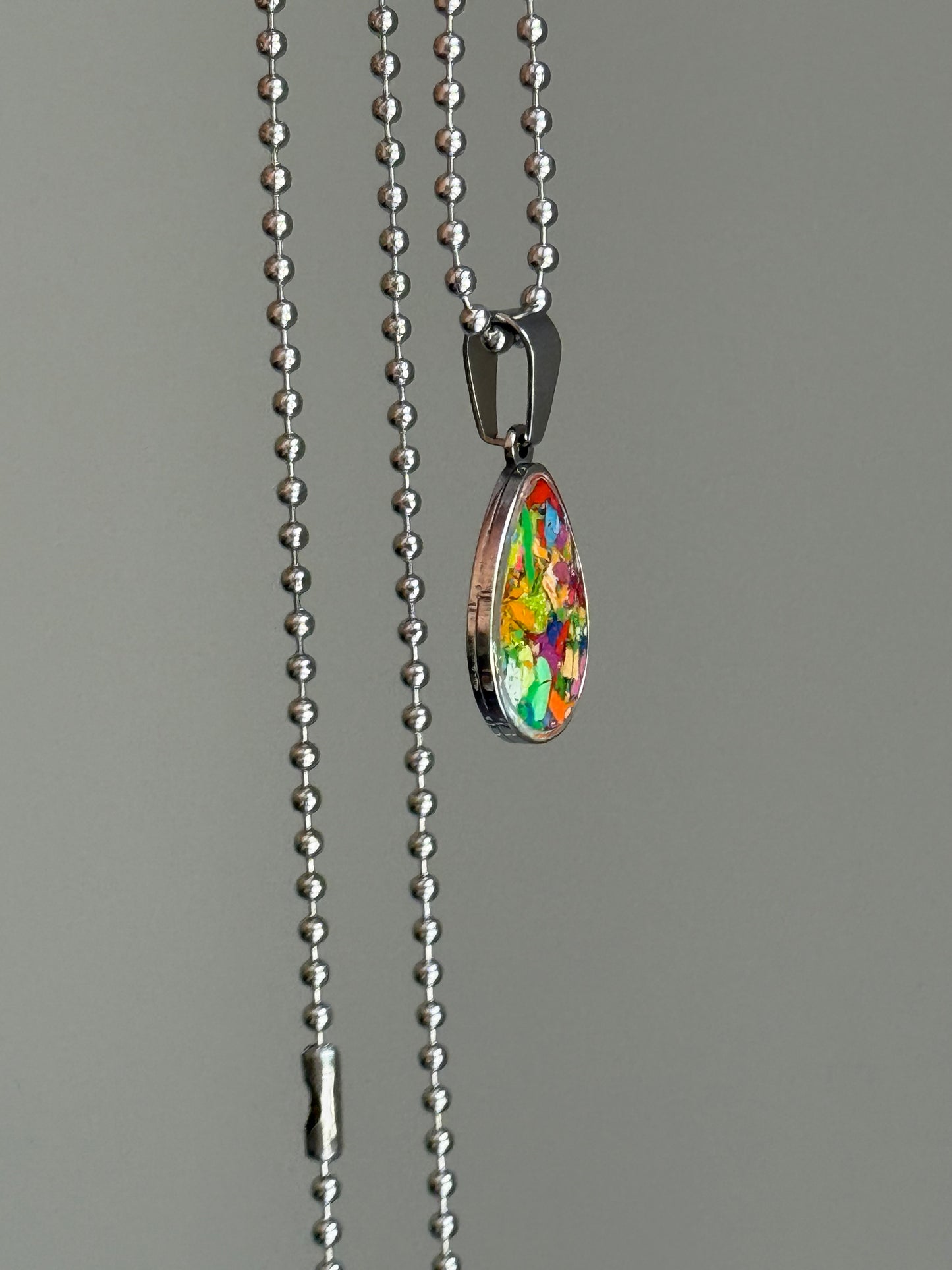 Gota Pendant (Colorful Dreams)