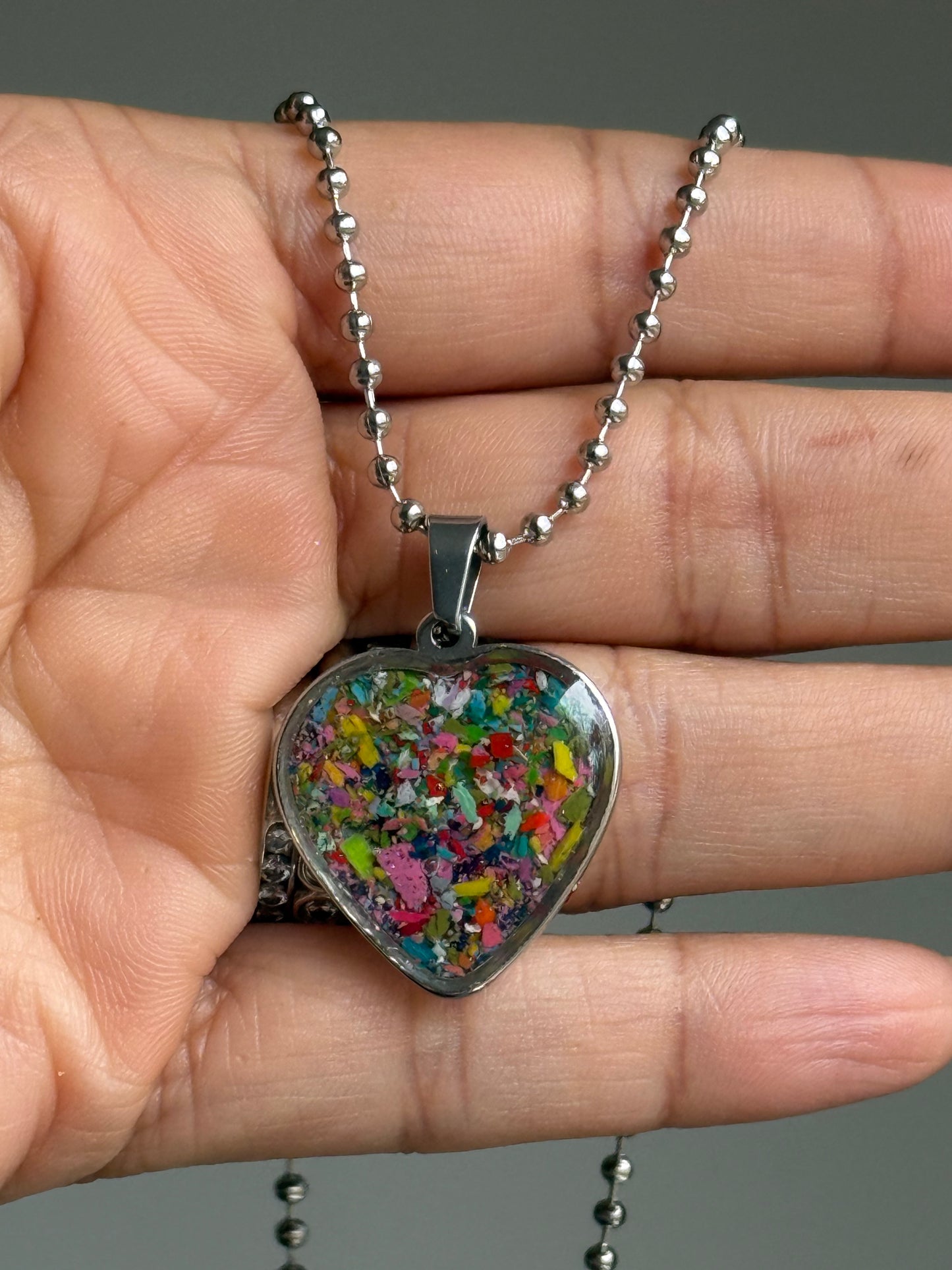 Medium Joy Heart Pendant (Sonrisa)