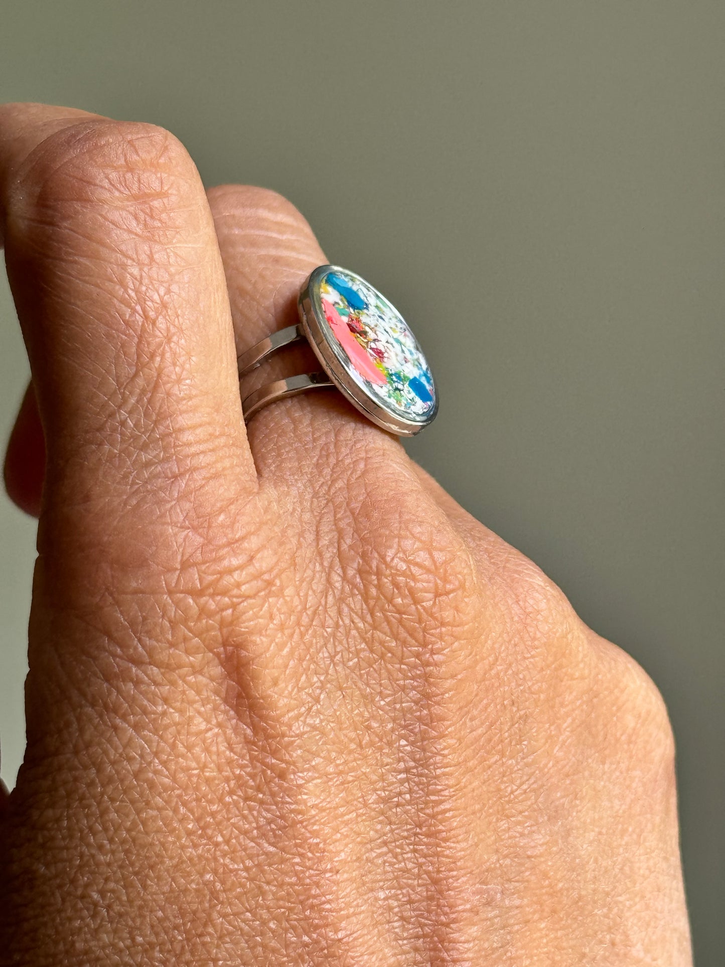 Blancs colorés (anneau bleu)