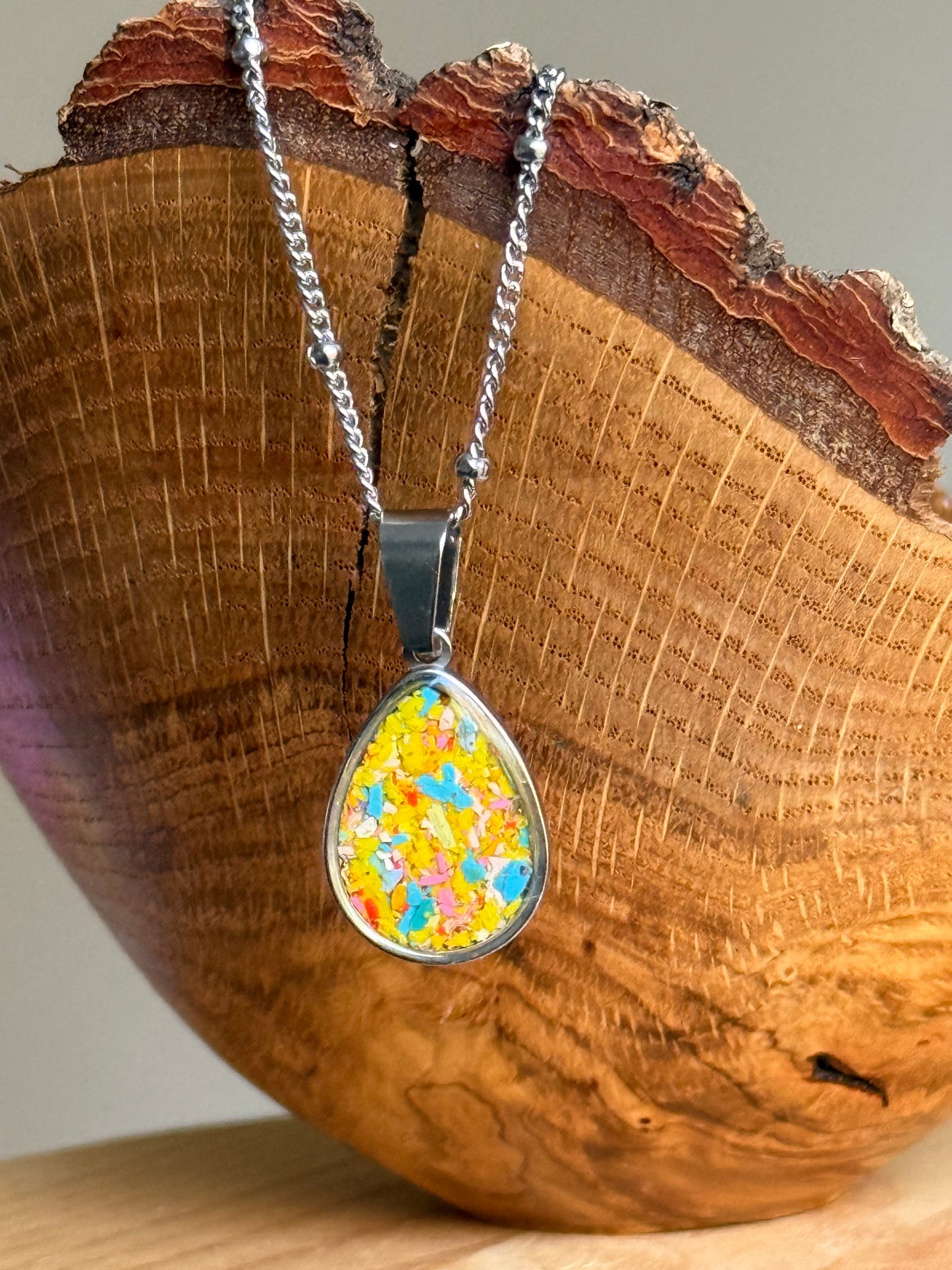 Gota (Clear Sunny Skies) Pendant