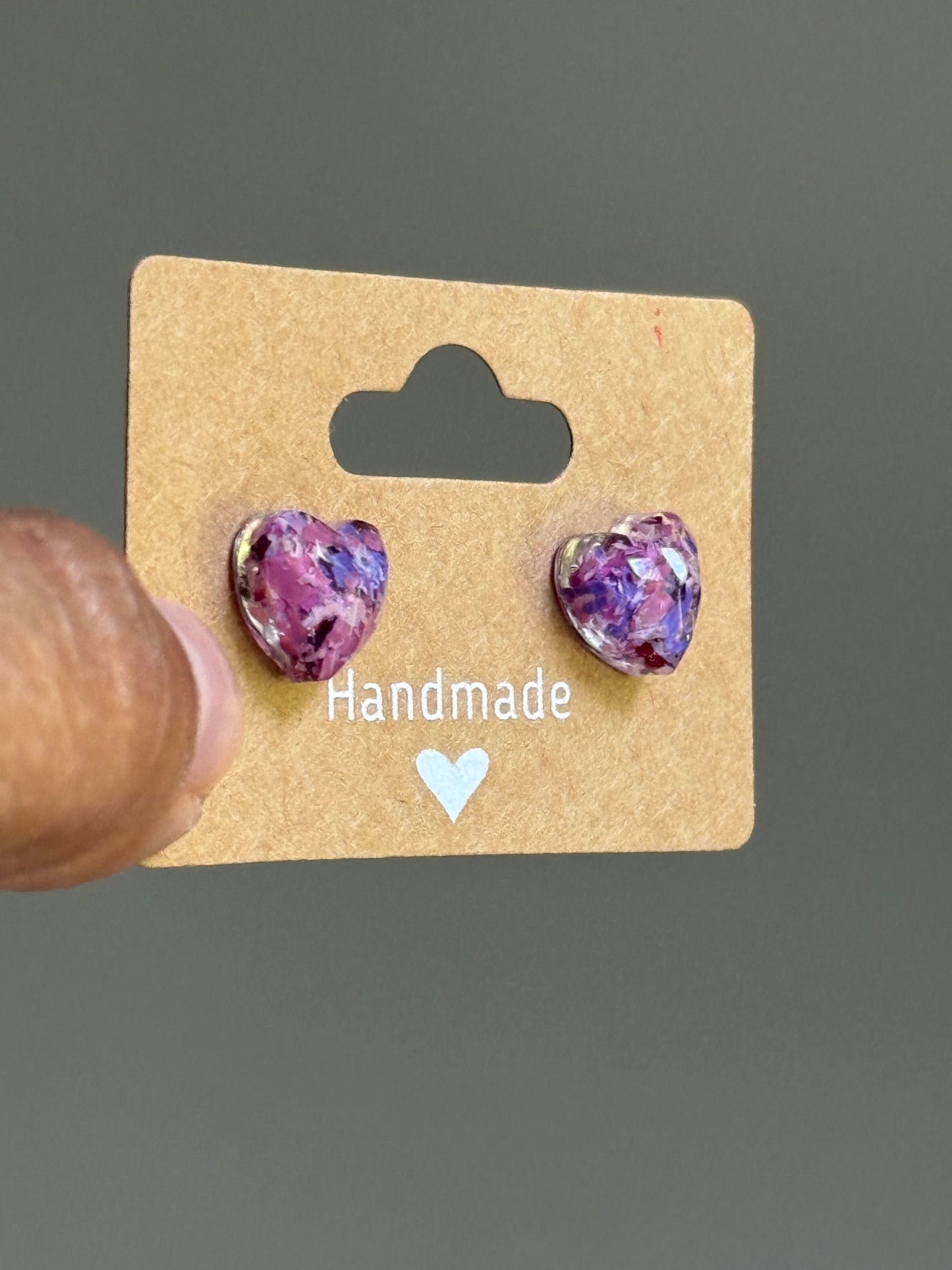 Sarai Resin Heart Studs (Purpled)