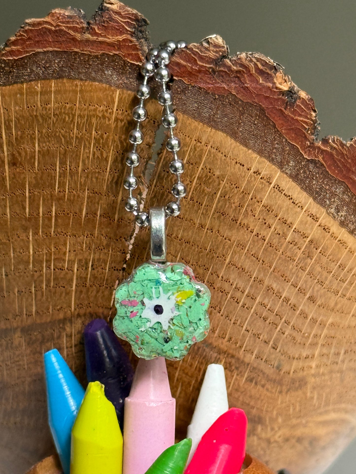 Crayon Blooms Pendant (Sea green)