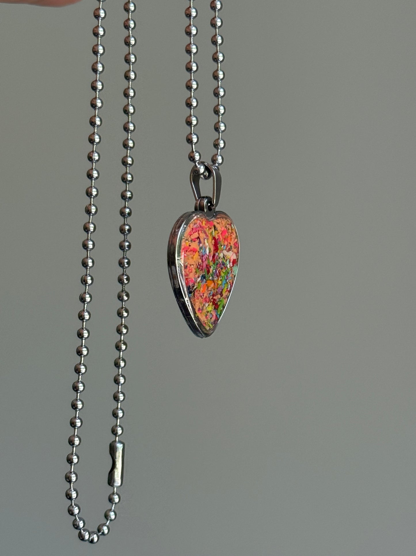 Joy Crayon Heart Pendant (Georgia Peach)
