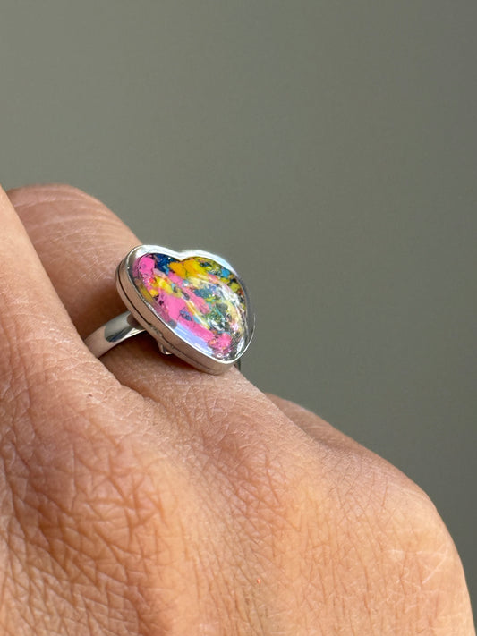 Crayon Heart Ring (Hot Pinks)