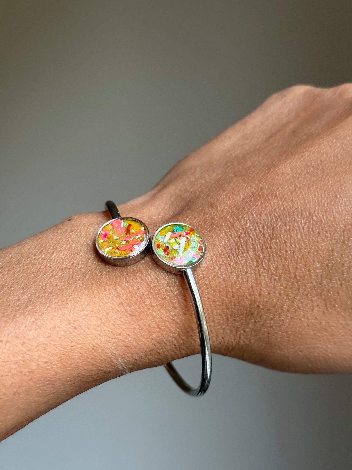 Calm - Pulsera flexible de doble puño