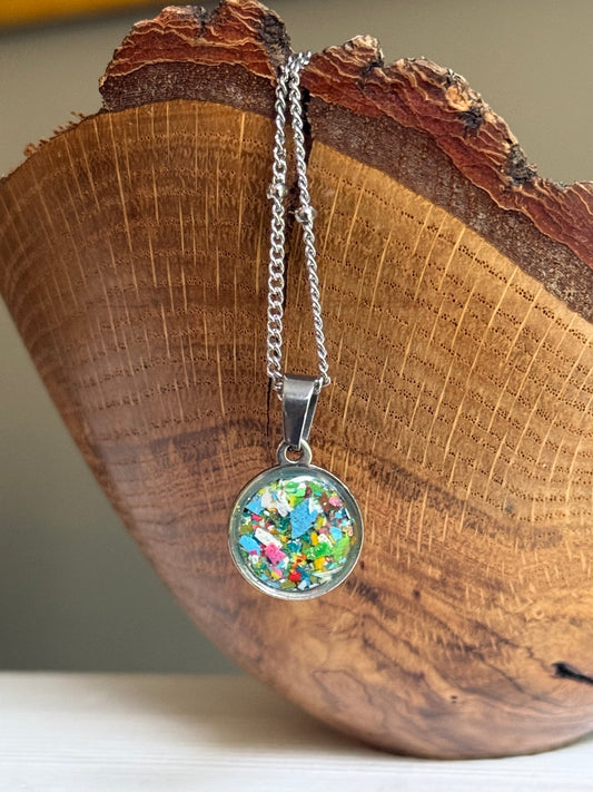 Small Orbis Crayon Pendant (Mystical Magical)