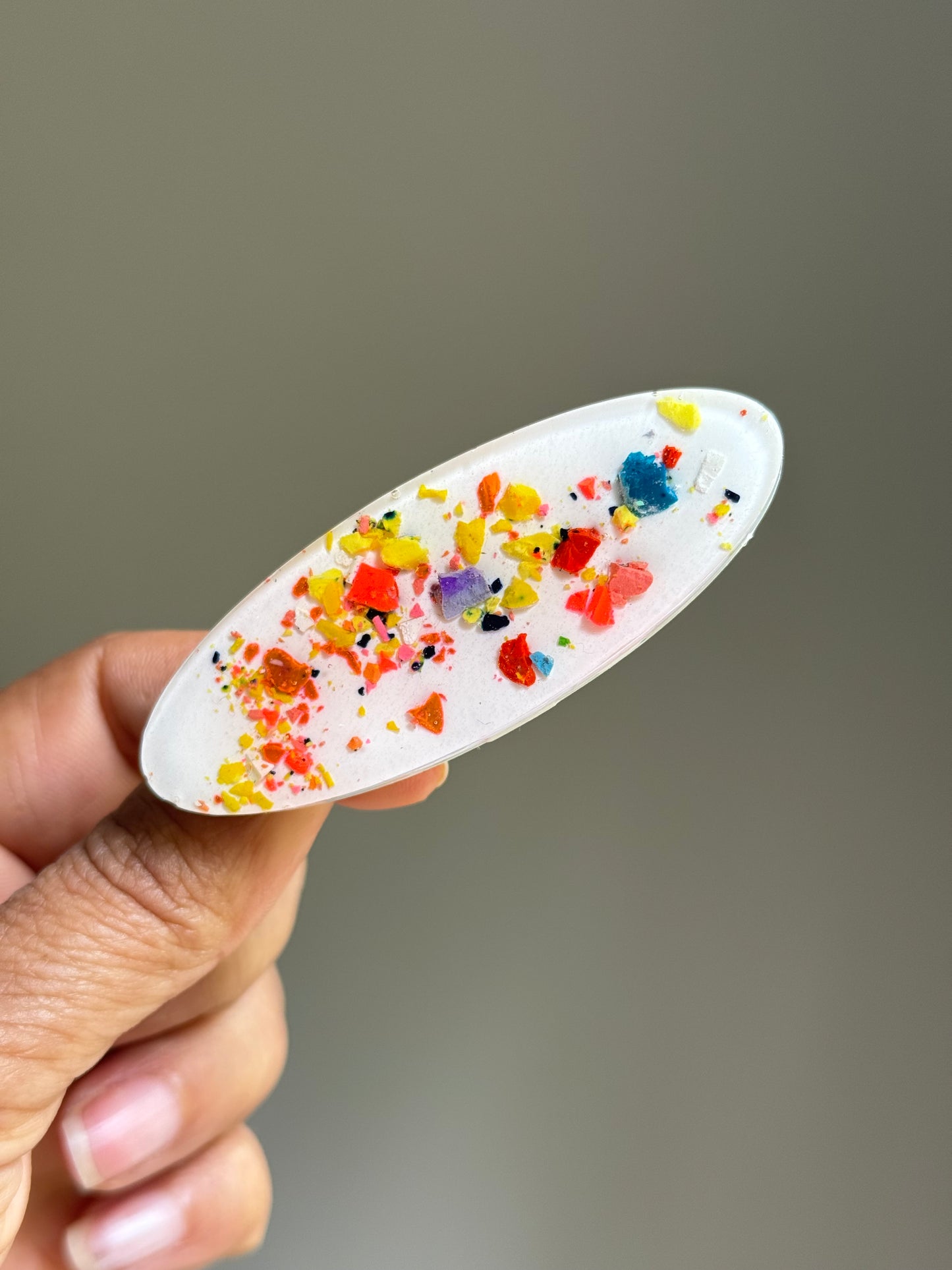 Multicolored Crayon Oval Clip