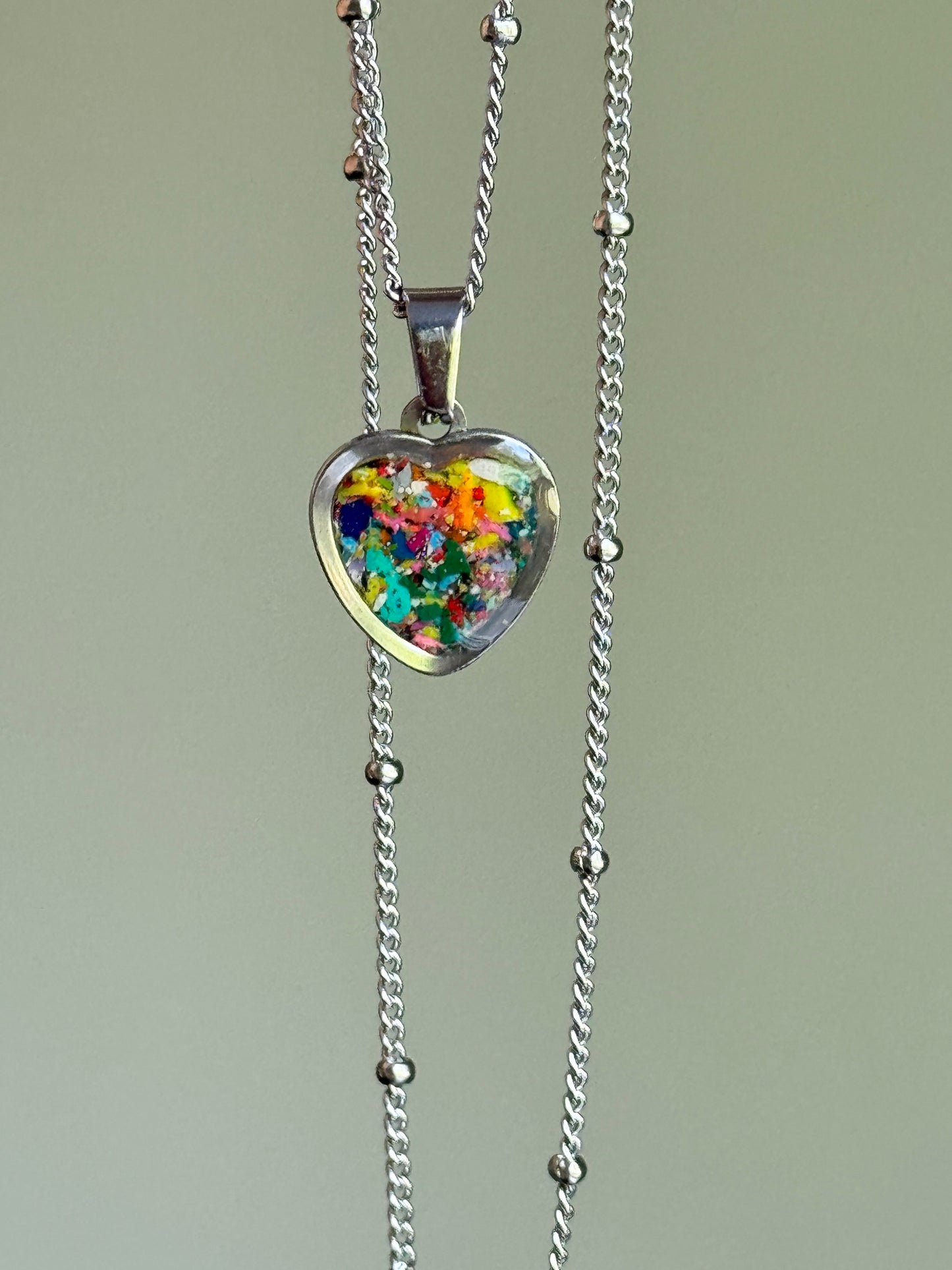 Sarai Small Crayon Heart Pendant (Multicolor)