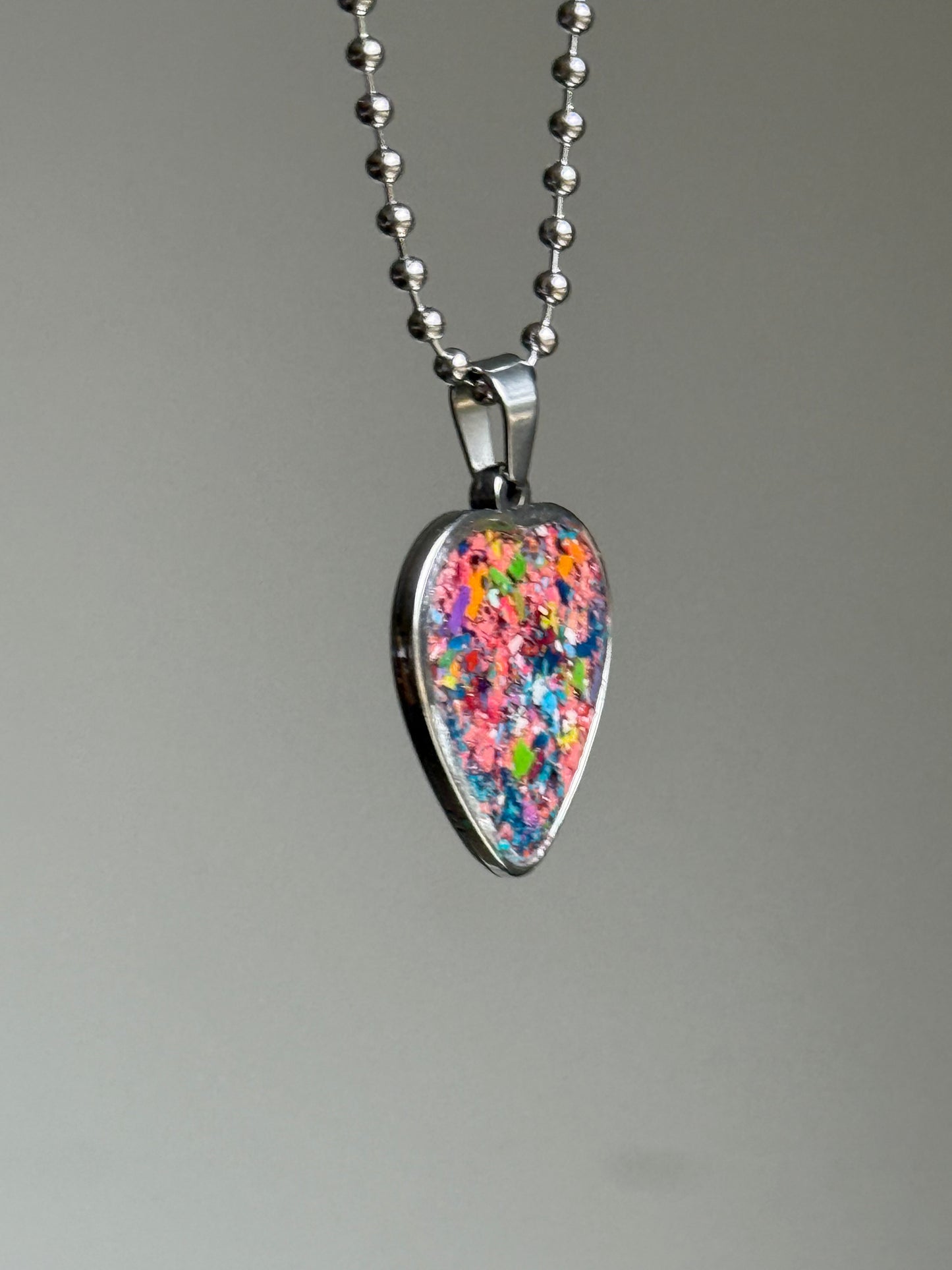 Medium Joy Heart Pendant (Glow)