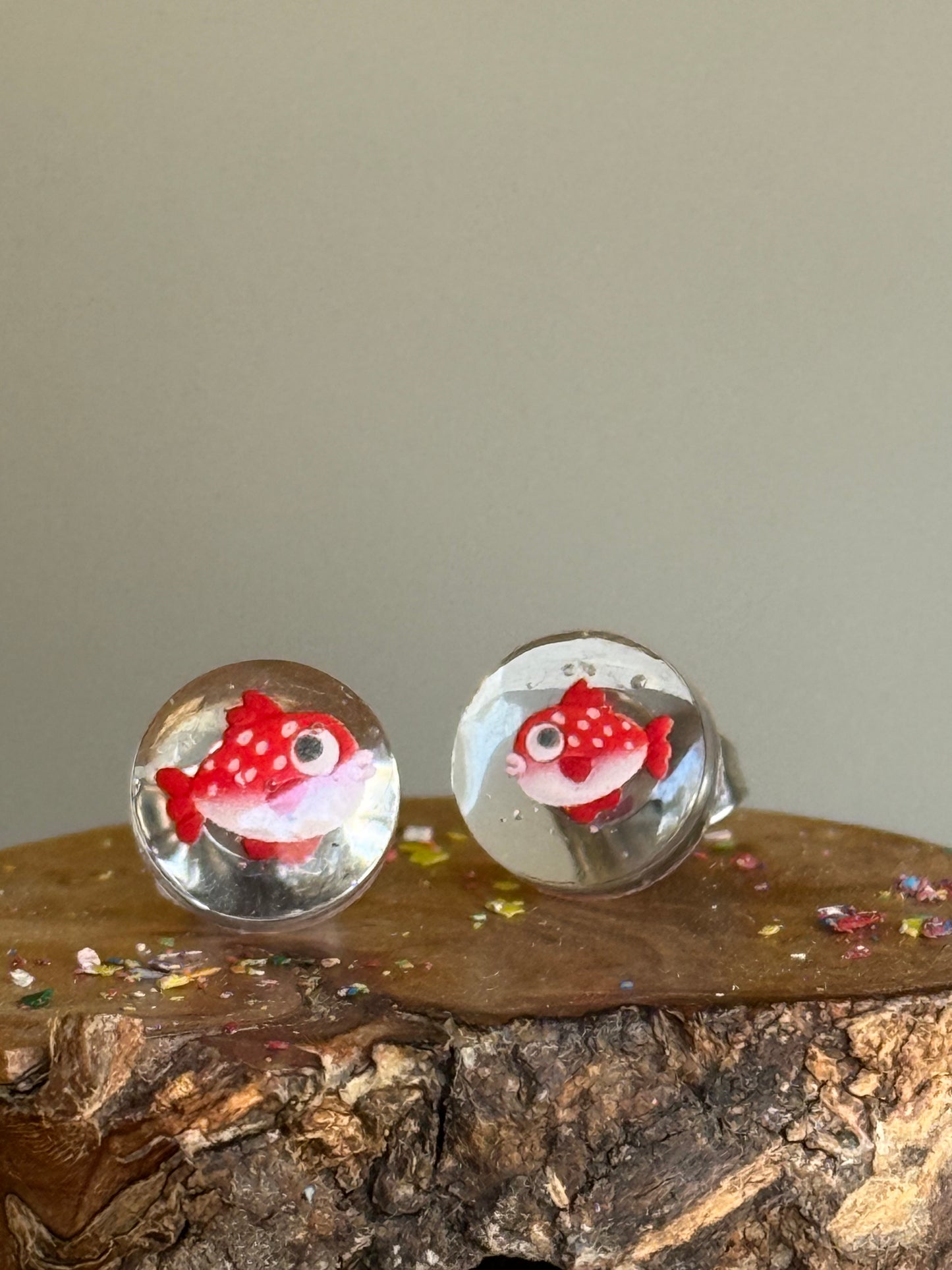 Frida & Georgia (Fish Studs)