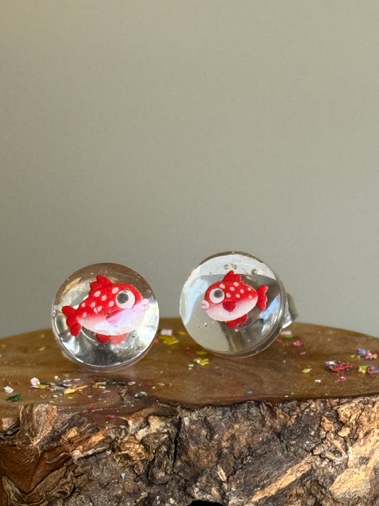 Frida & Georgia (Fish Studs)