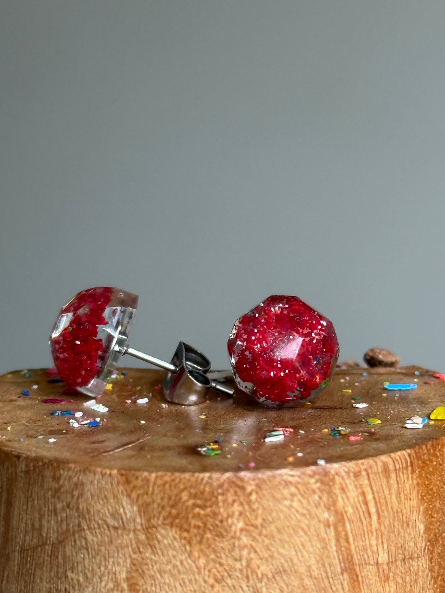 Small Round Studs (Metallic Red))