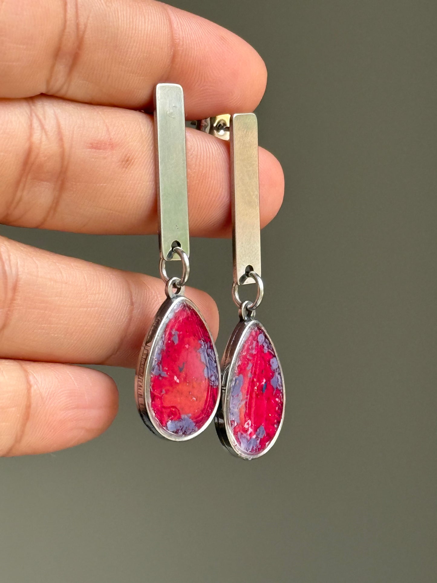 Luz Earrings (Red)