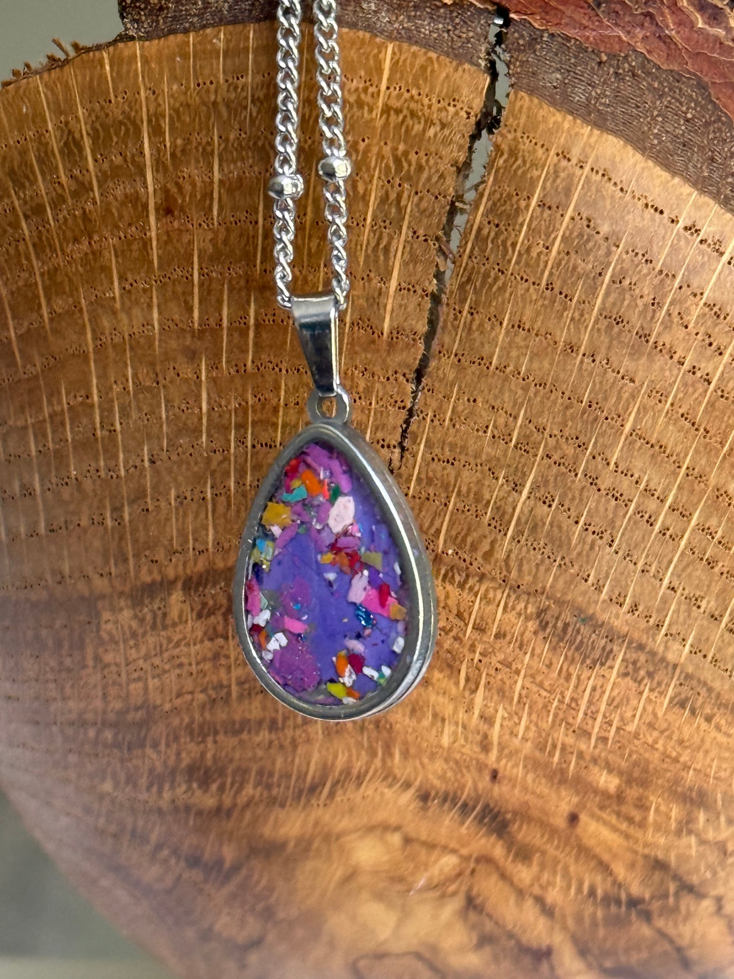 Small Gota Crayon Pendant (Purples)