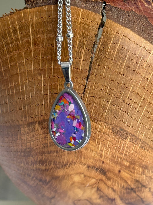 Small Gota Crayon Pendant (Purples)
