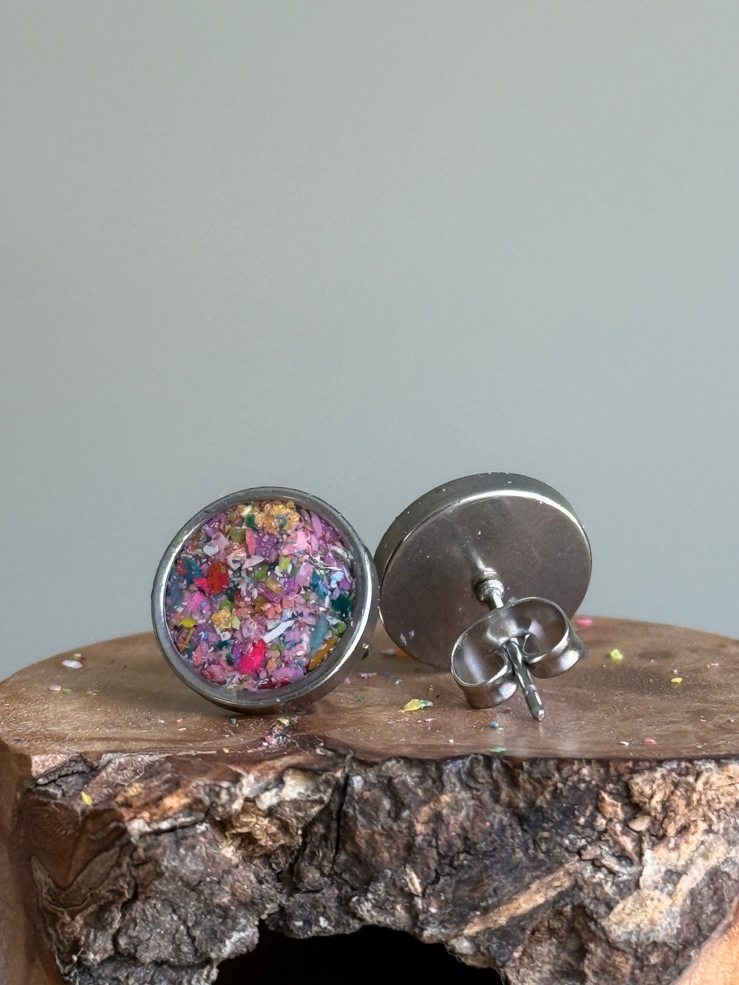 Framed Round Studs (Pastel Mix)