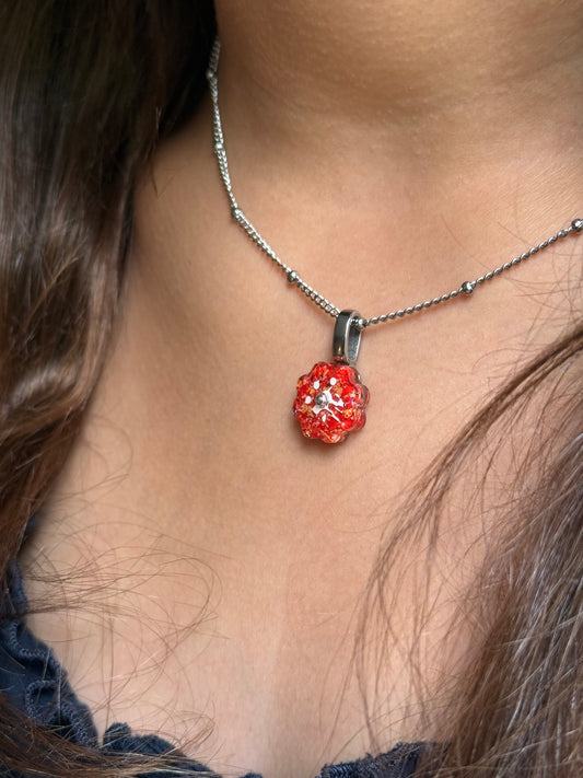 Crayon Bloom Pendant (Freckled Orange)