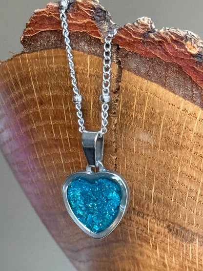 Metallic Mini Heart Pendant (Turquoise)