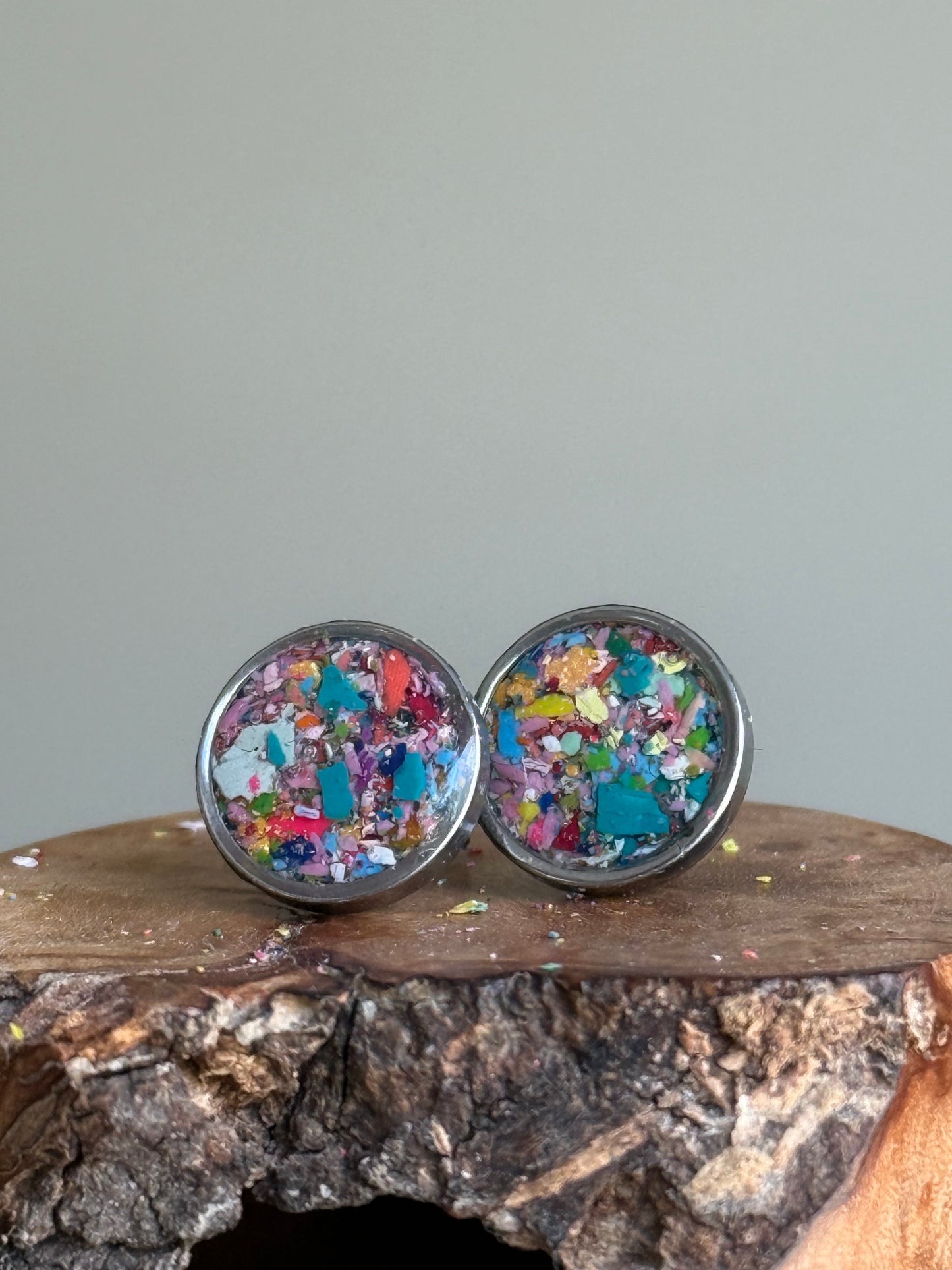 Framed Round Studs (Turquoise Mix)
