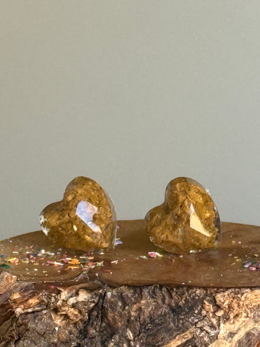 Small  Heart Studs (Gold)