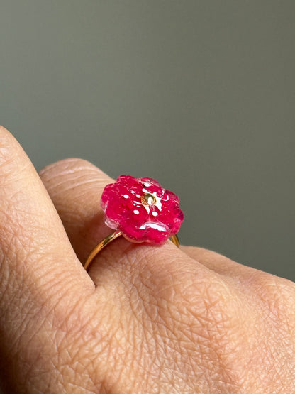 Crayon Blooms Ring (Red Violet - Gold)