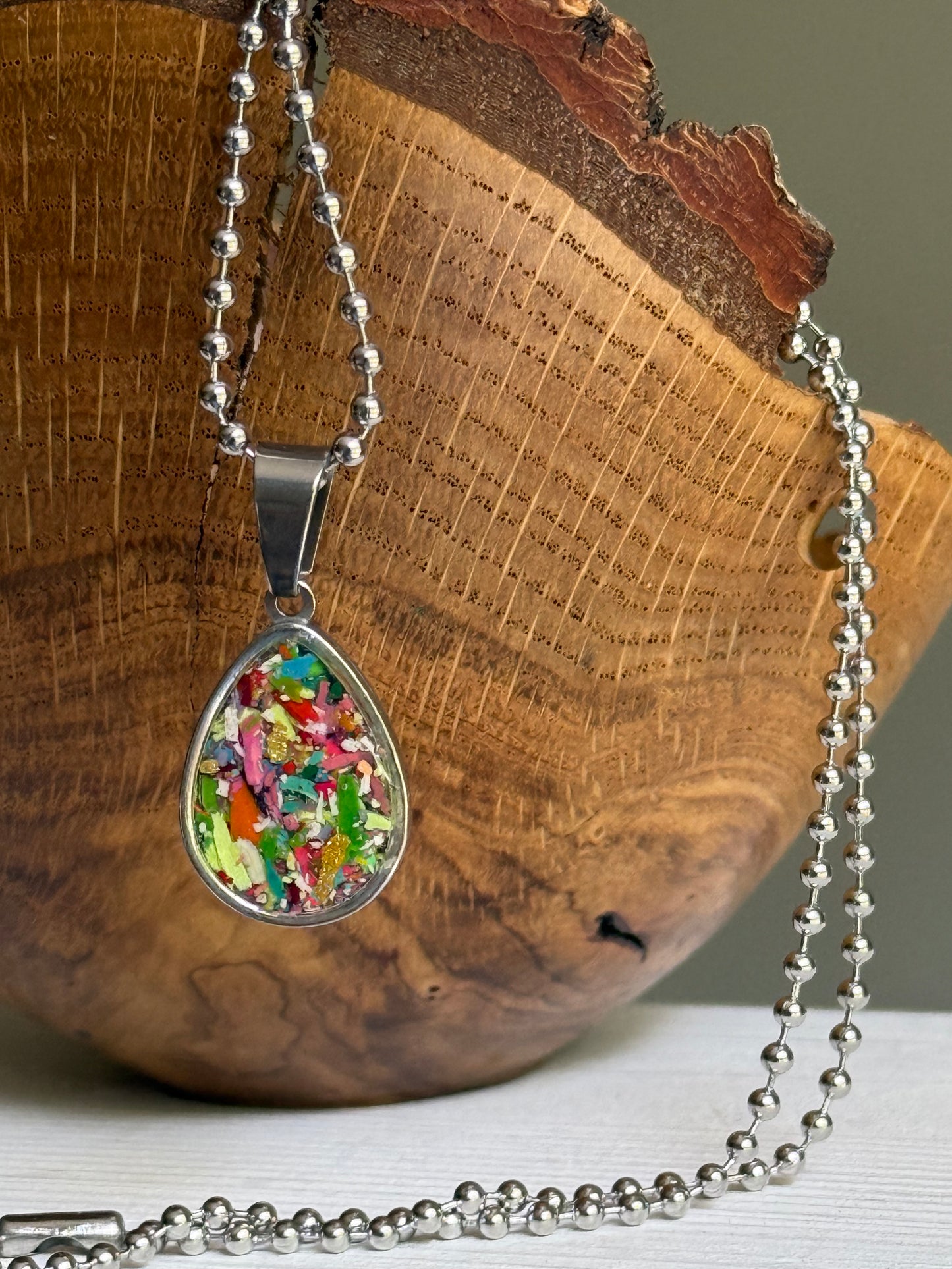 Gota (Crayon Splash) Pendant
