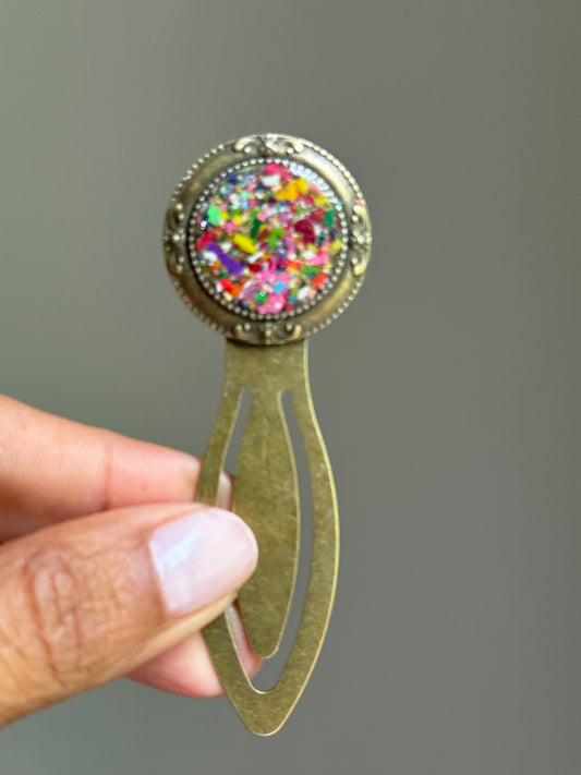 Multicolor Round Bookmark
