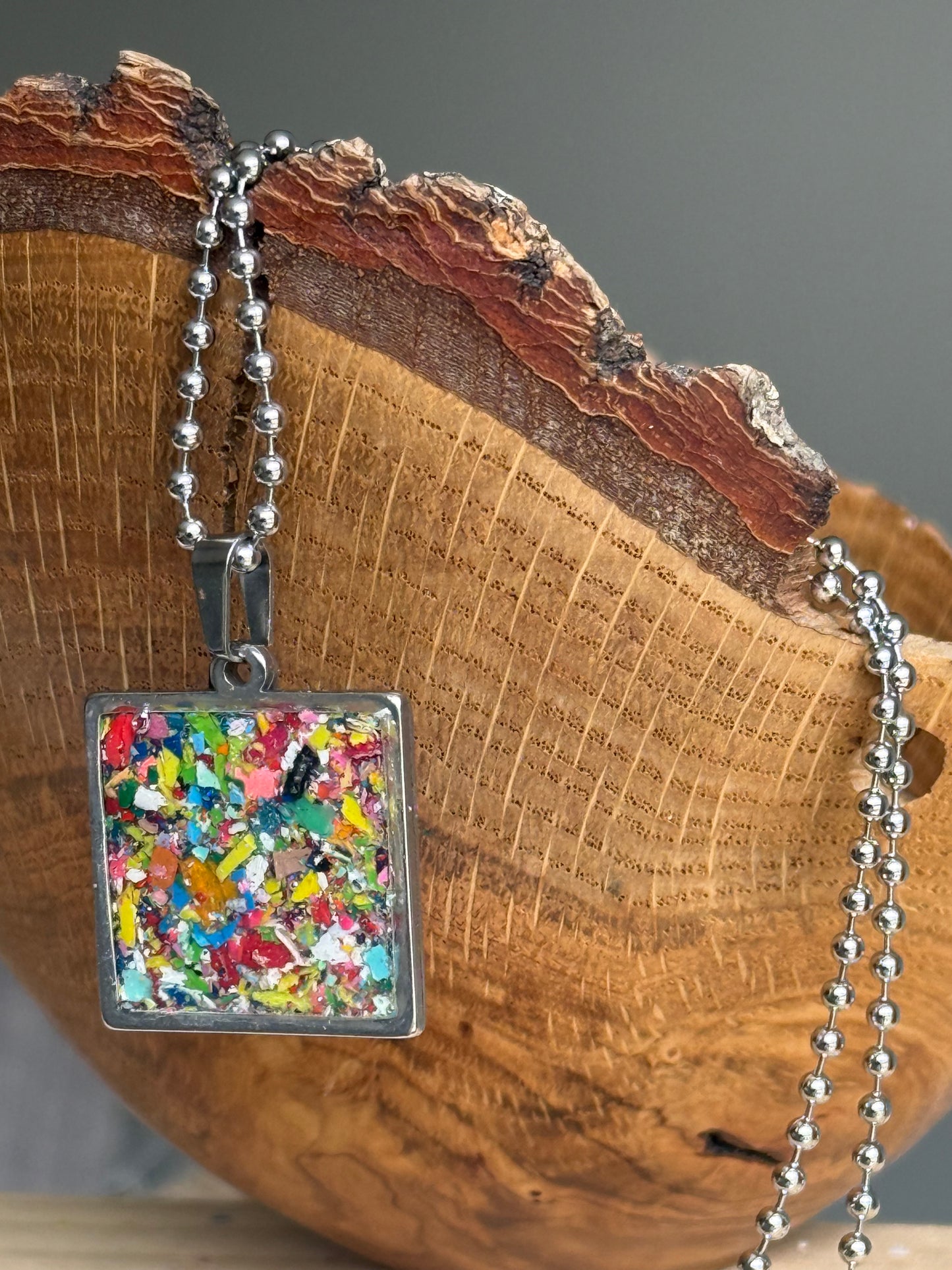 Cool Radiance Necklace