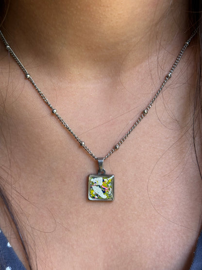 Sunlight (Square Pendant)