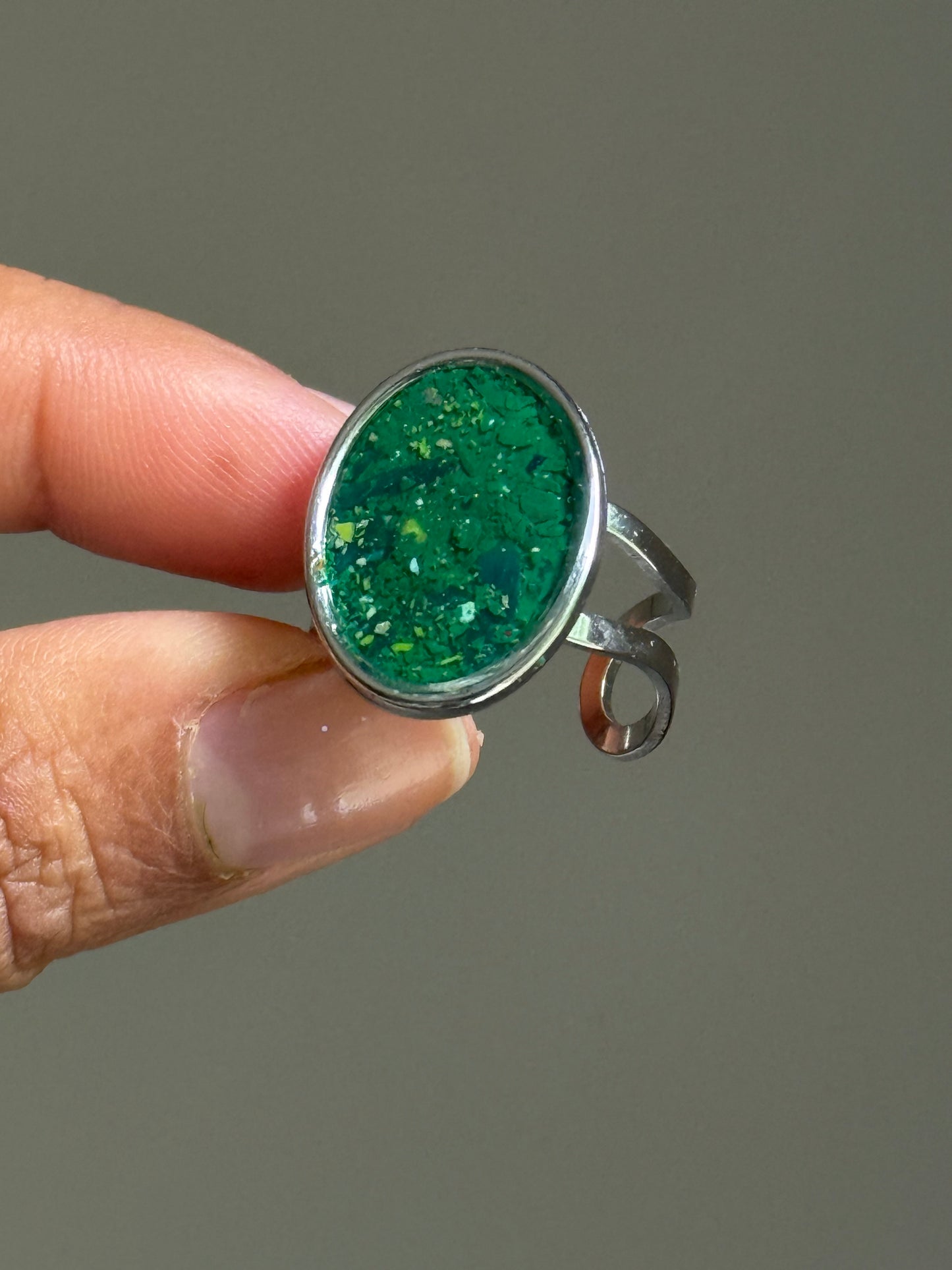 Evergreen Oval Ring