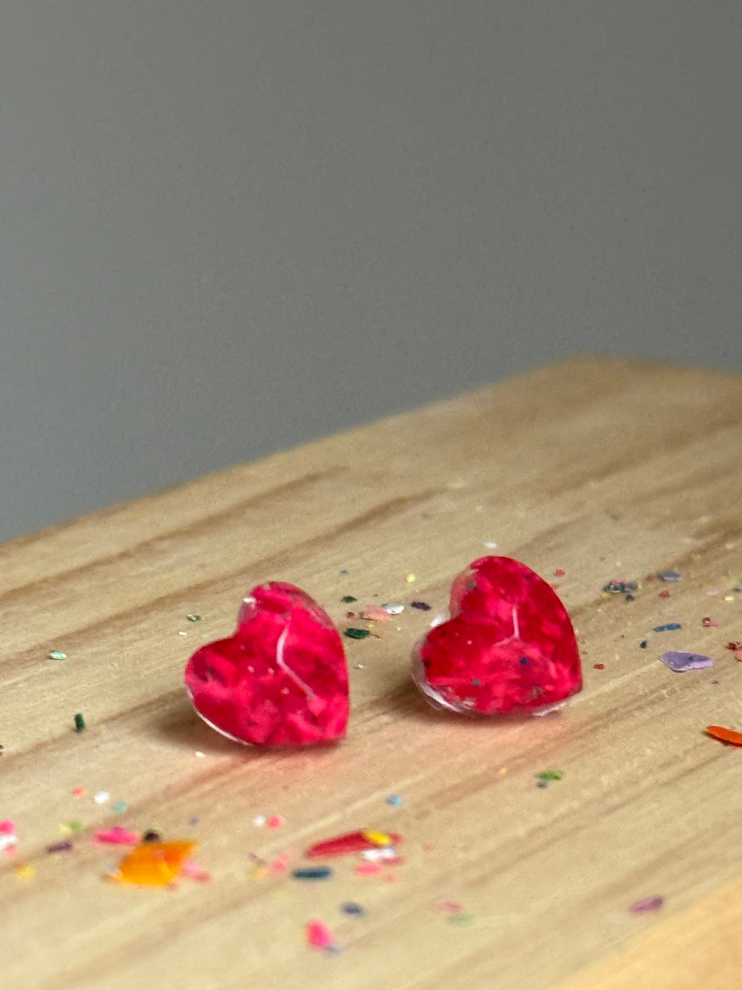 Small Resin Heart Studs (Bold Berry)