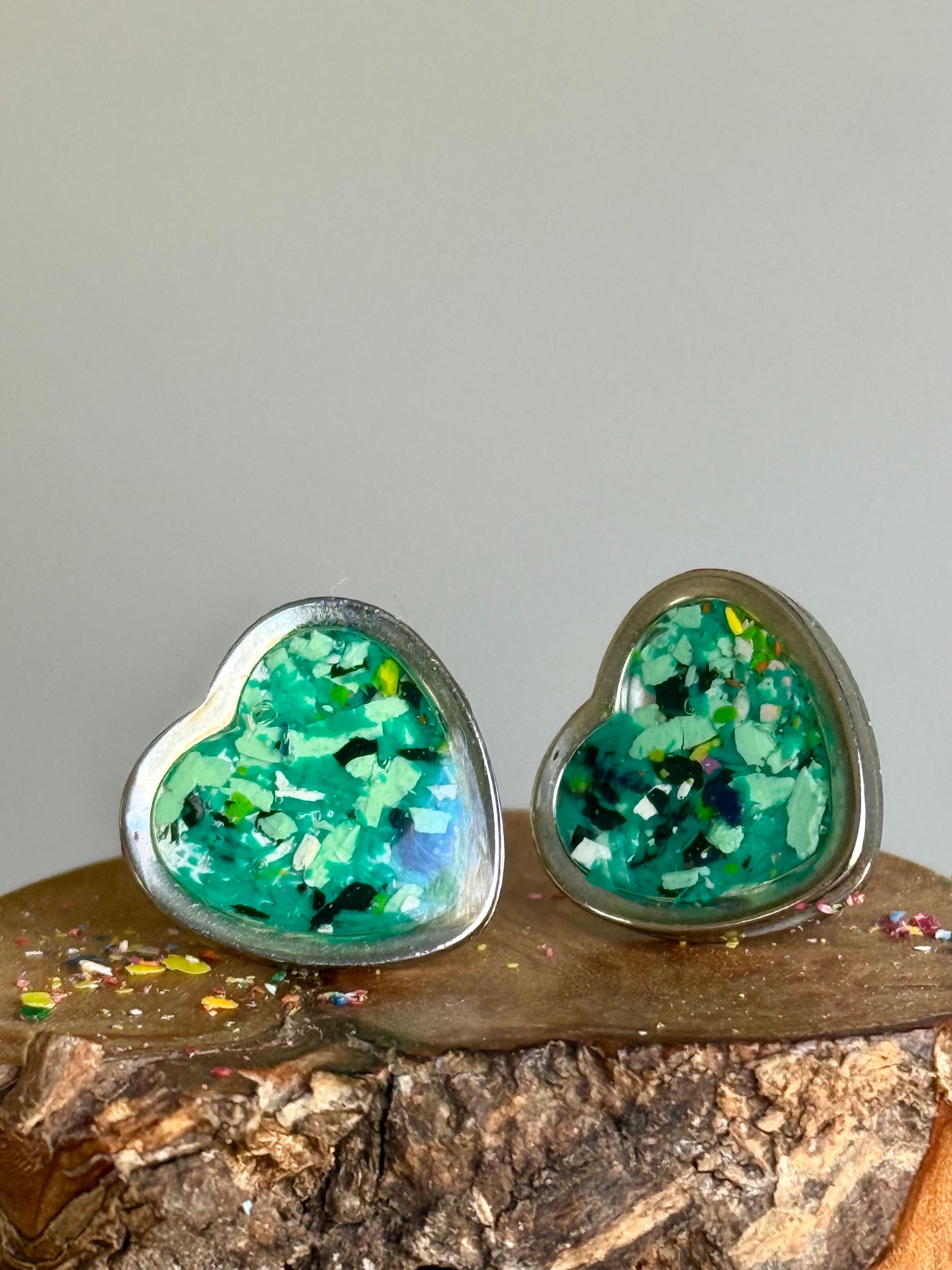 Framed Heart Studs (Forest)