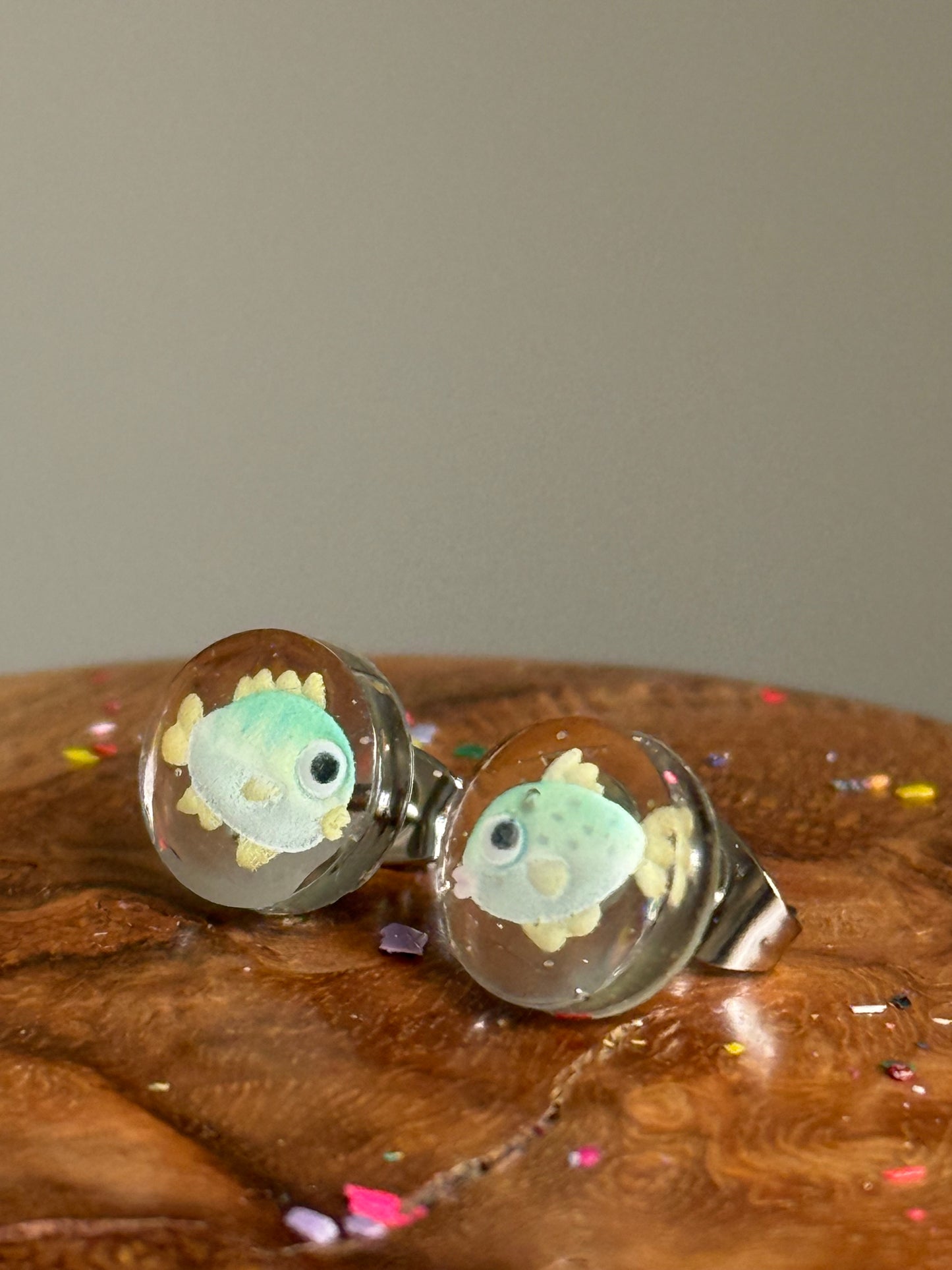 Laverne & Shirley (Fish Studs)