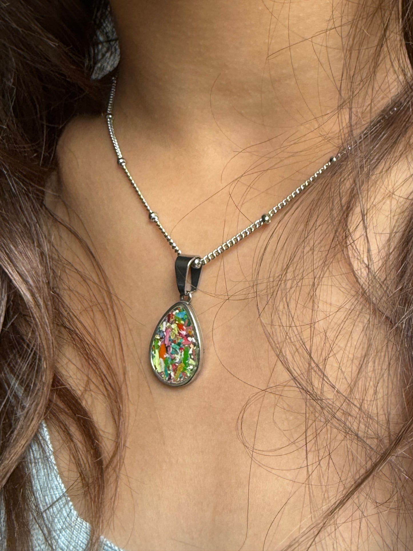 Gota Pendant (Crayon Splash)