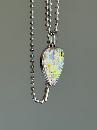 Joy Crayon Heart Pendant (Pearl)