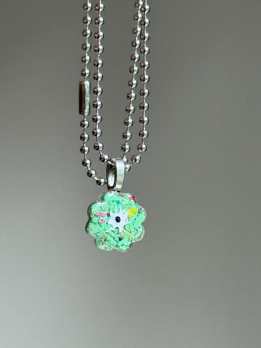 Crayon Blooms Pendant (Sea green)