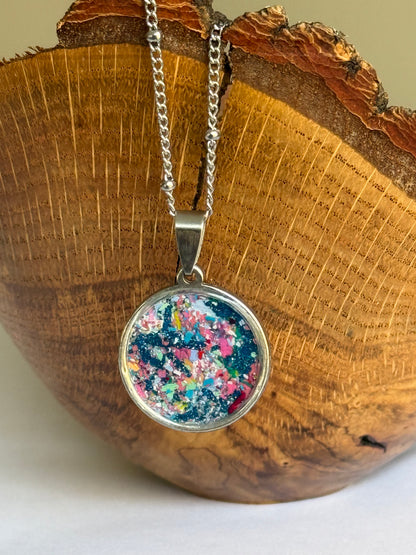 Twilight (Round Pendant)