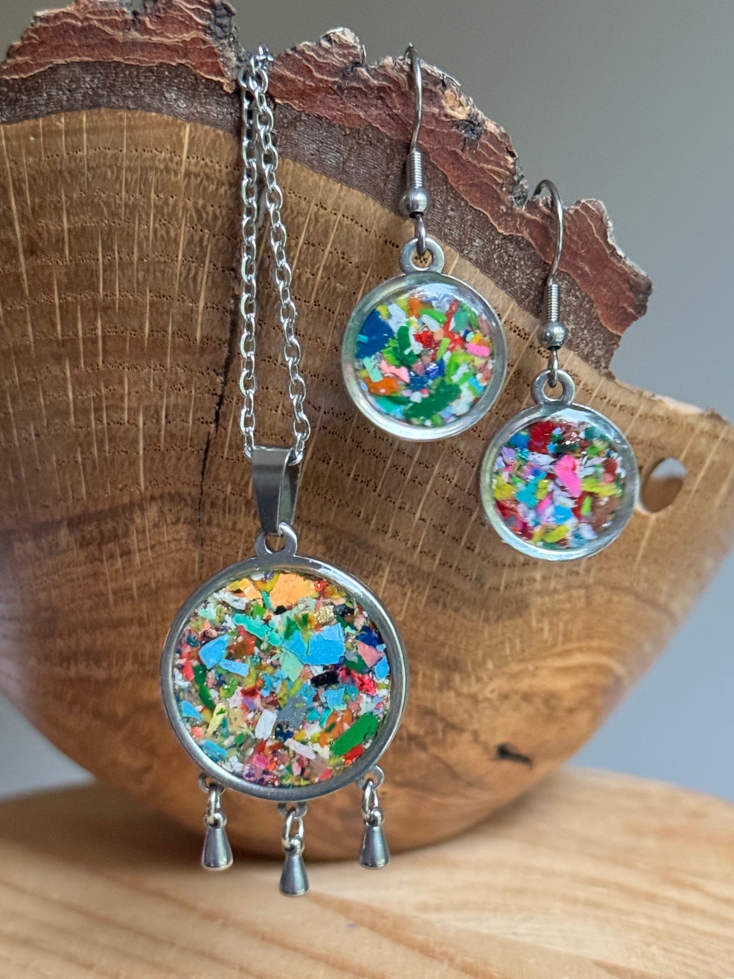 Multicolored Necklace Gift Set