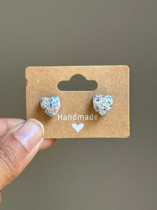 Small Heart Crayonfetti Studs (Freckled White)