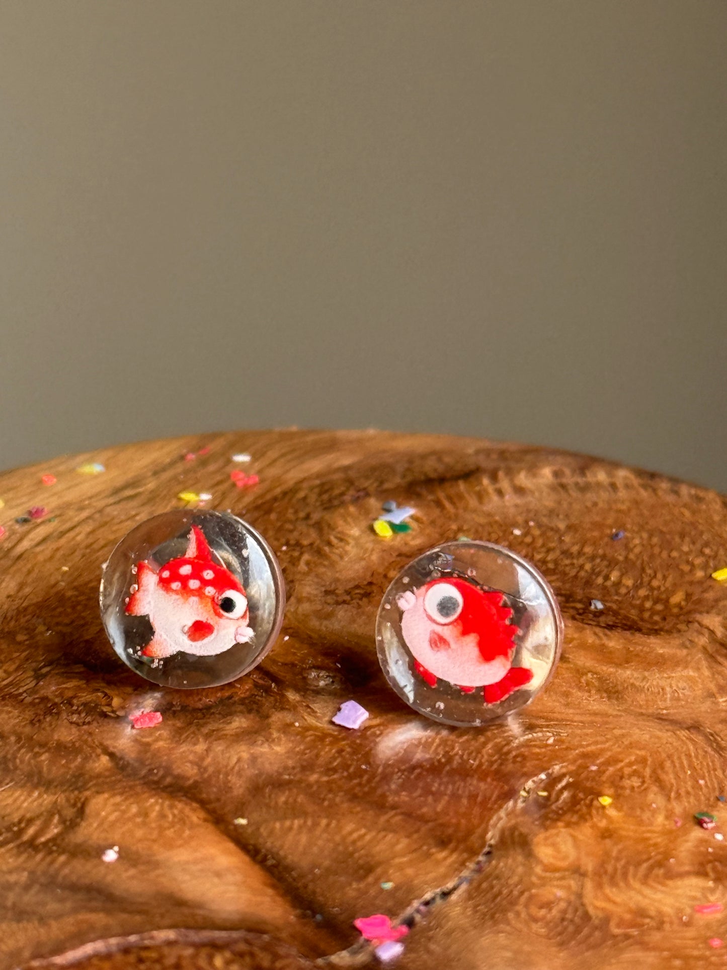 Frida & Georgia (Fish Studs)