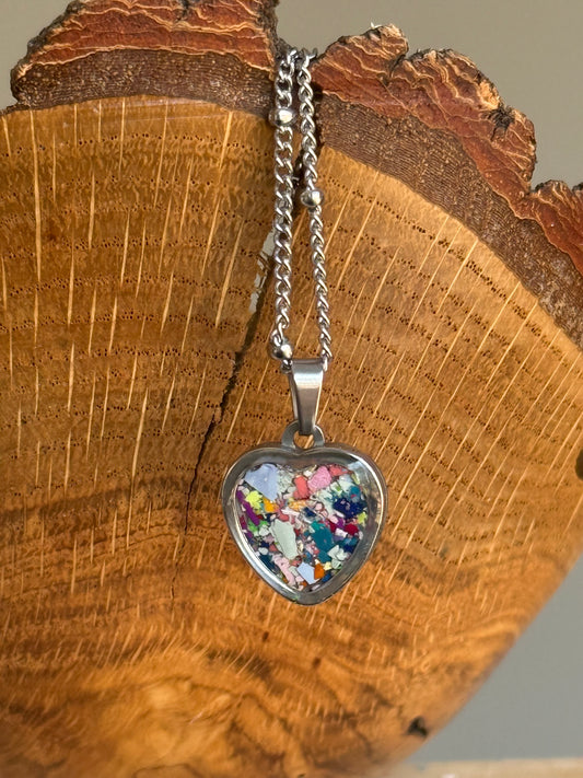 Sarai Heart Pendant (Peaceful Moment)